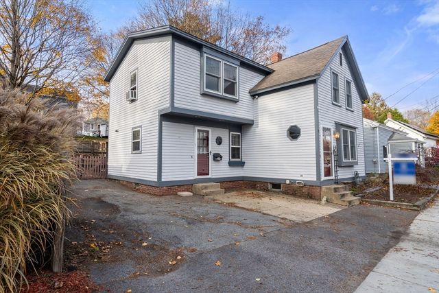 37 Glendale St, Maynard, MA 01754