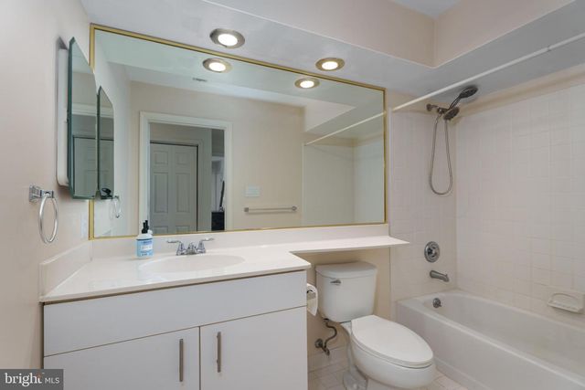 212 SONNET PL, Lawrence Township, NJ 08648