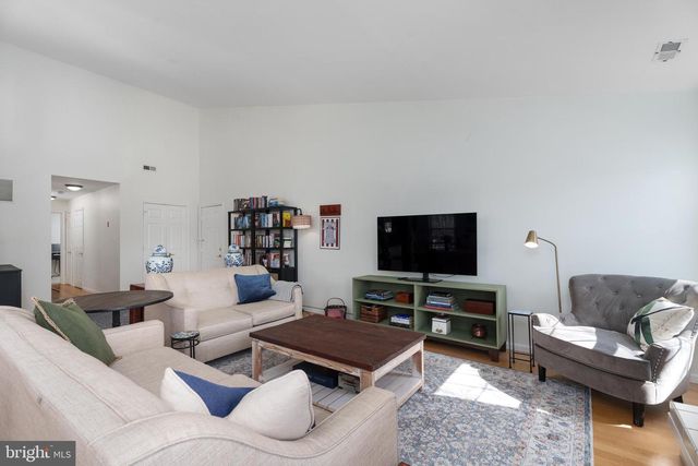 212 SONNET PL, Lawrence Township, NJ 08648