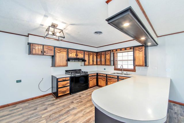 2498 Hwy 182, Raceland, LA 70394