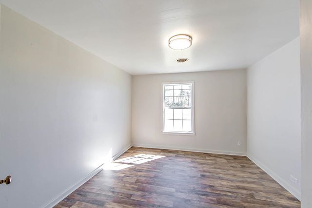 2498 Hwy 182, Raceland, LA 70394