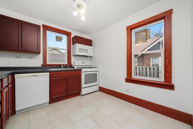 1604 Grant Avenue, Rockford, IL 61103