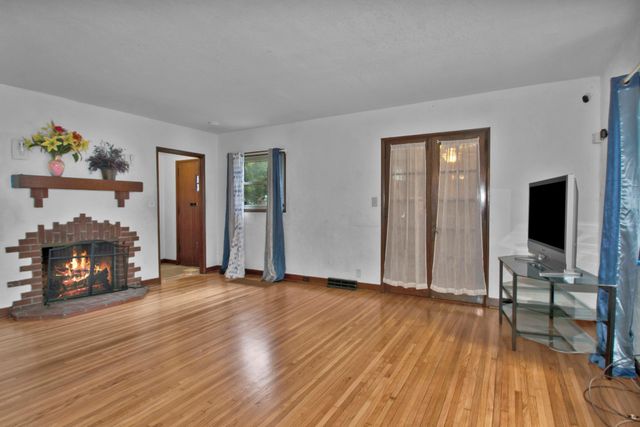 3455 Morgan Avenue N, Minneapolis, MN 55412