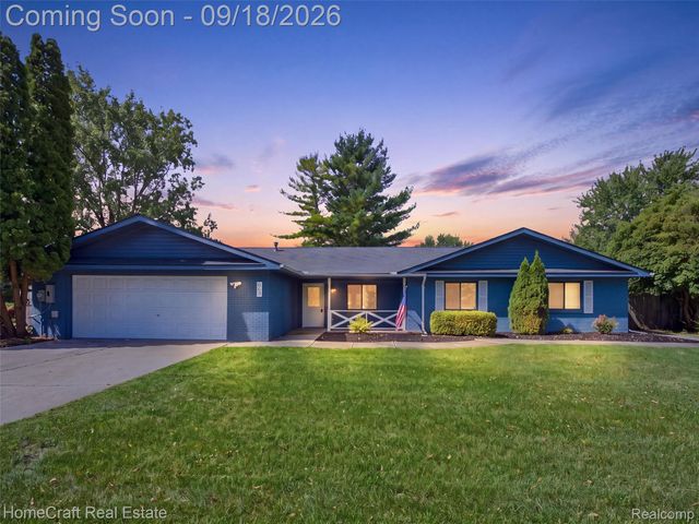 802 Tanager Trail, Howell, MI 48843
