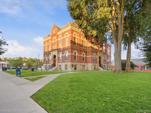 802 Tanager Trail, Howell, MI 48843