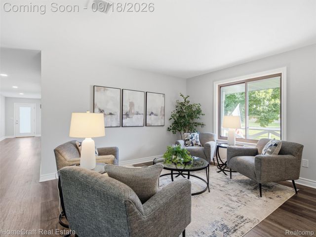 802 Tanager Trail, Howell, MI 48843