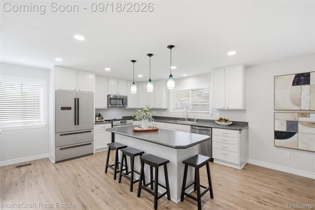 802 Tanager Trail, Howell, MI 48843