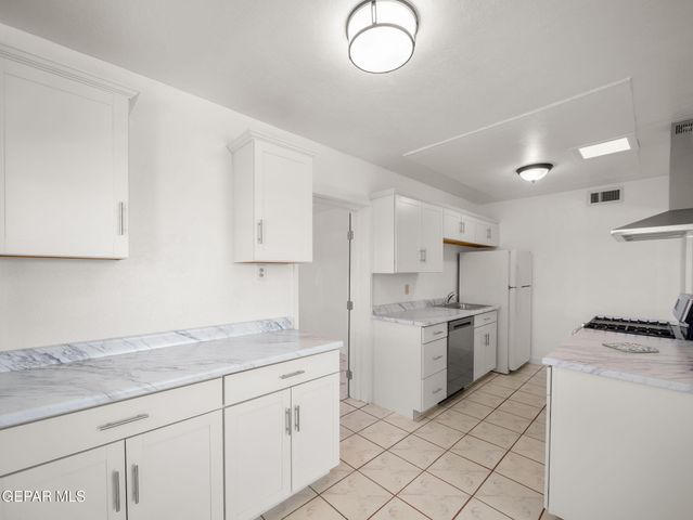 7441 YUMA Drive, El Paso, TX 79915