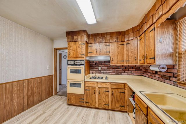 10750 County Road 15, Longmont, CO 80504