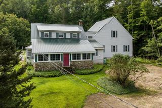 32 Flutter Street, Nottingham, NH 03290