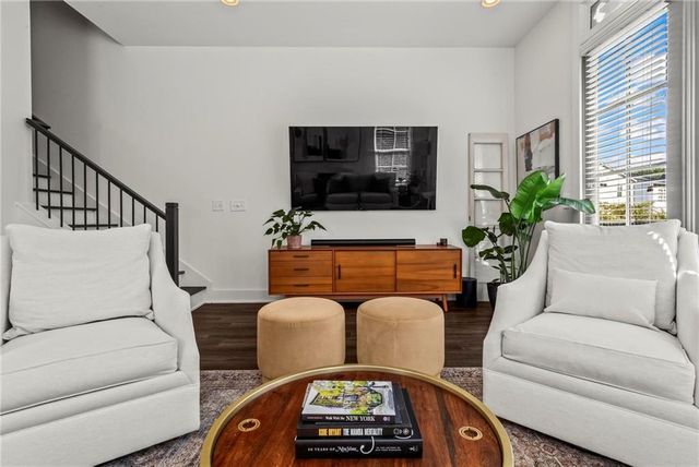 1221 Oxley NW Place, Atlanta, GA 30307