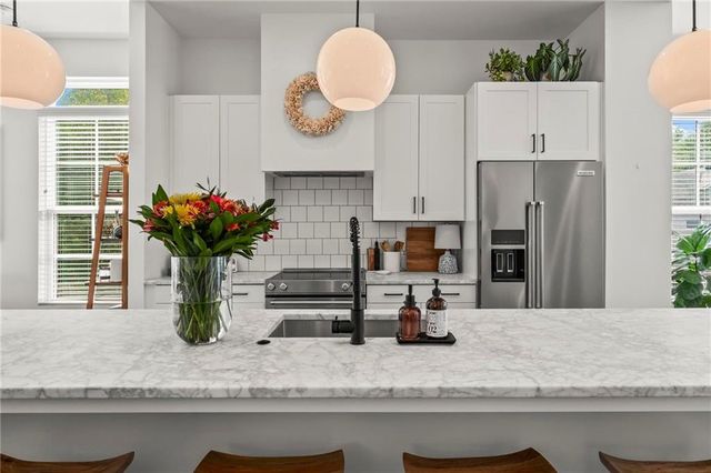 1221 Oxley NW Place, Atlanta, GA 30307