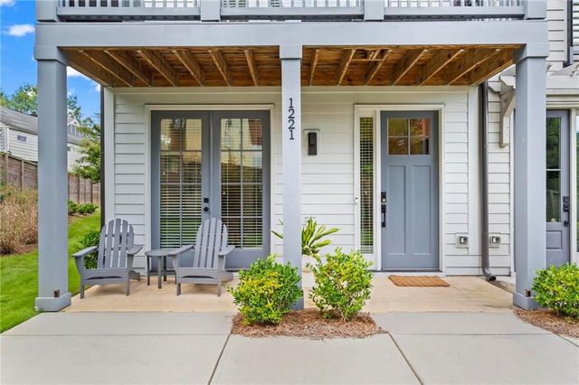 1221 Oxley NW Place, Atlanta, GA 30307