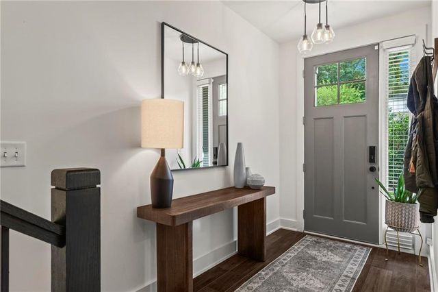 1221 Oxley NW Place, Atlanta, GA 30307