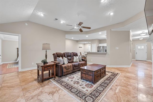 2220 Manchester Lane, Pearland, TX 77581