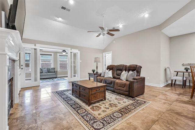 2220 Manchester Lane, Pearland, TX 77581
