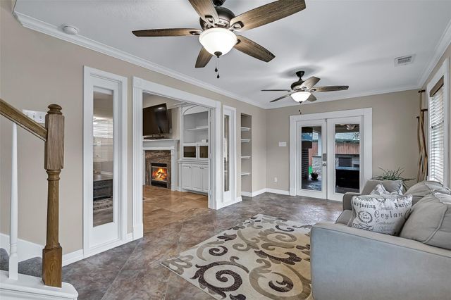 2220 Manchester Lane, Pearland, TX 77581