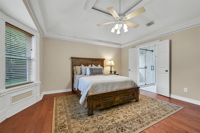 2220 Manchester Lane, Pearland, TX 77581