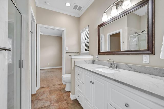 2220 Manchester Lane, Pearland, TX 77581