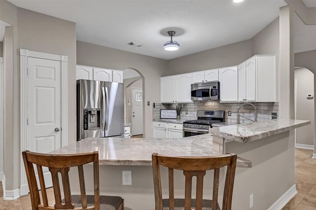 2220 Manchester Lane, Pearland, TX 77581