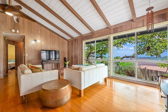 1898-A Iwi Way, Honolulu, HI 96816
