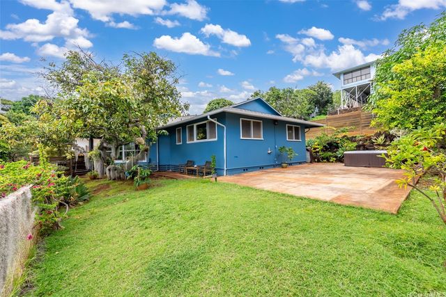 1898-A Iwi Way, Honolulu, HI 96816