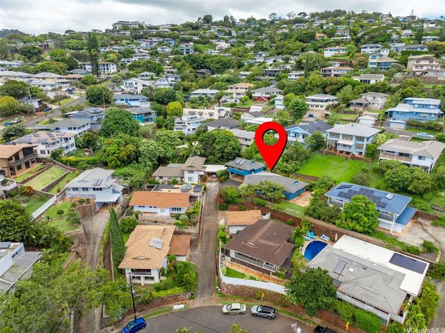 1898-A Iwi Way, Honolulu, HI 96816