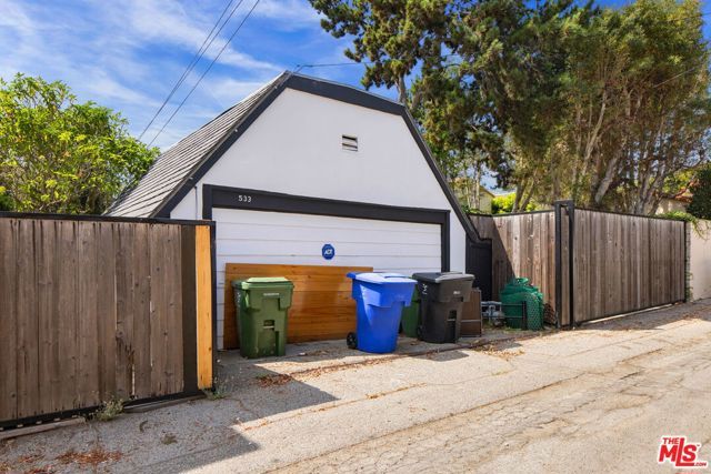 533 Lincoln Boulevard, Santa Monica, CA 90402