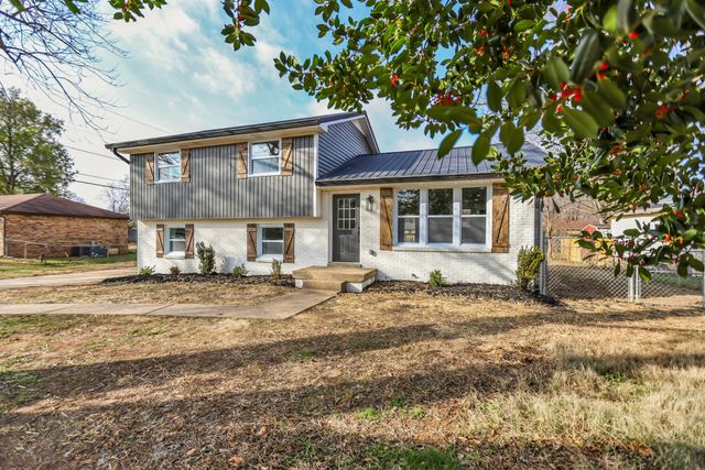 115 James Dr, Clarksville, TN 37042