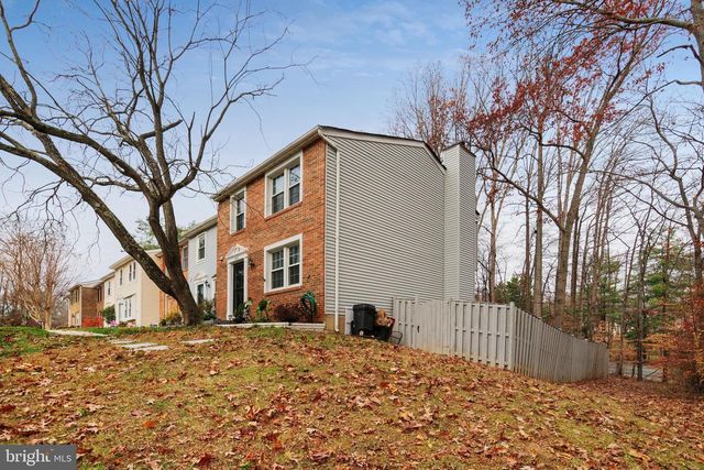 8015 STEEPLE CHASE CT, Springfield, VA 22153