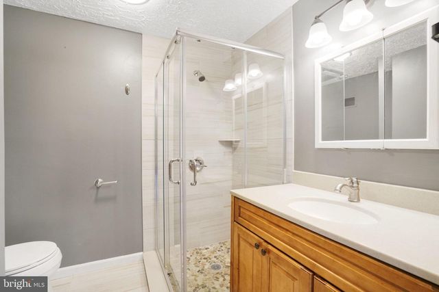 8015 STEEPLE CHASE CT, Springfield, VA 22153