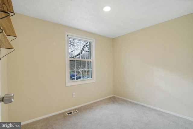 8015 STEEPLE CHASE CT, Springfield, VA 22153