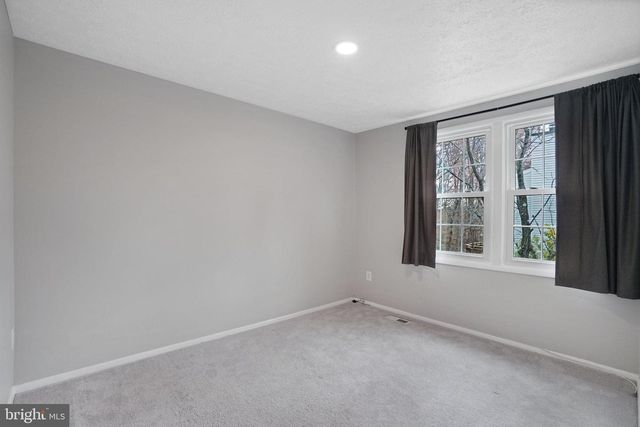 8015 STEEPLE CHASE CT, Springfield, VA 22153