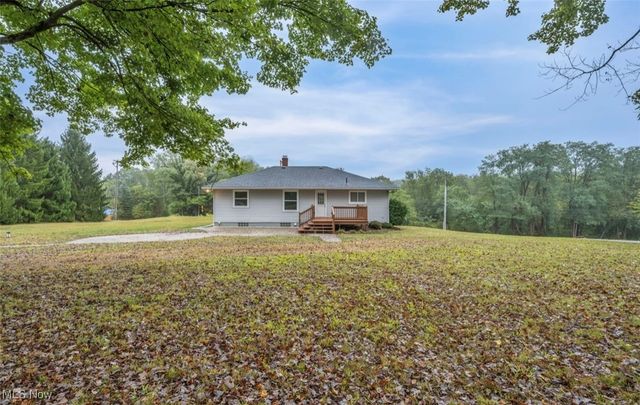5052 Arlington Road, Green, OH 44720