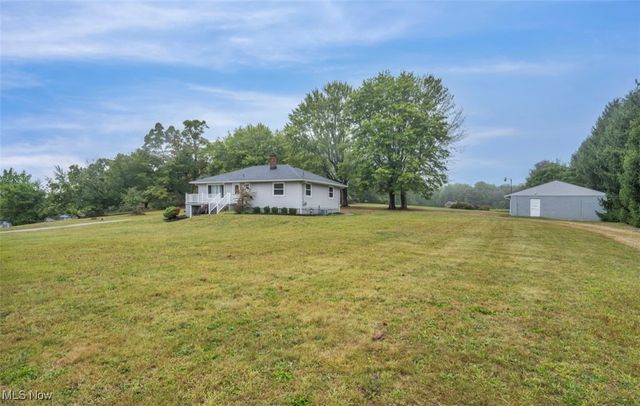 5052 Arlington Road, Green, OH 44720