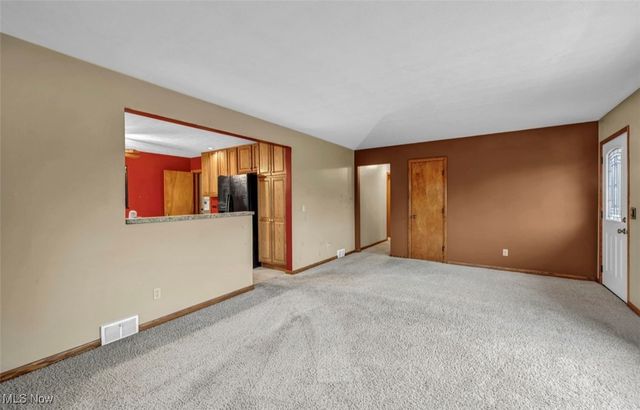 5052 Arlington Road, Green, OH 44720