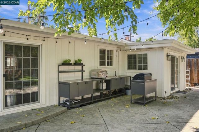 3173 Manor Ave, Walnut Creek, CA 94597