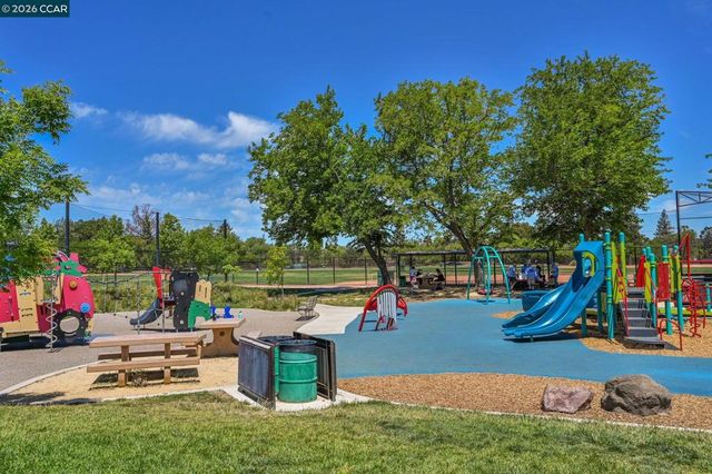 3173 Manor Ave, Walnut Creek, CA 94597