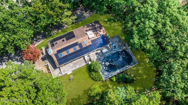 571 Whitecomb Avenue, Jackson, NJ 08527