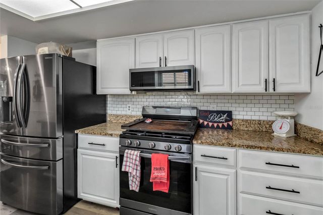 4930 GIFFORD BOULEVARD, Orlando, FL 32821