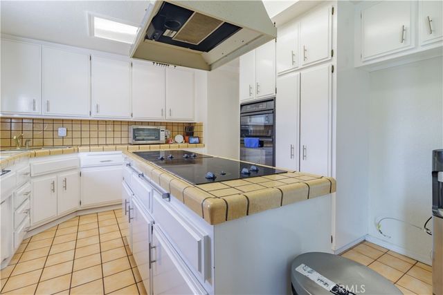 750 Woodlawn, San Bernardino, CA 92407