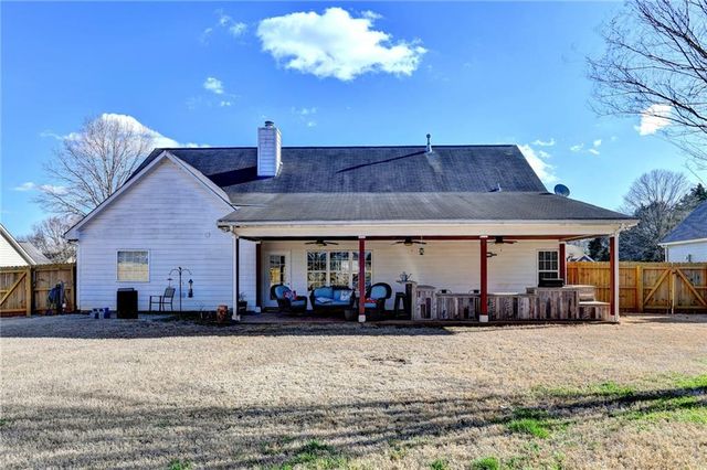 8415 Meadowgrove Lane, Gainesville, GA 30506