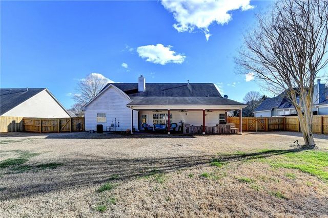 8415 Meadowgrove Lane, Gainesville, GA 30506