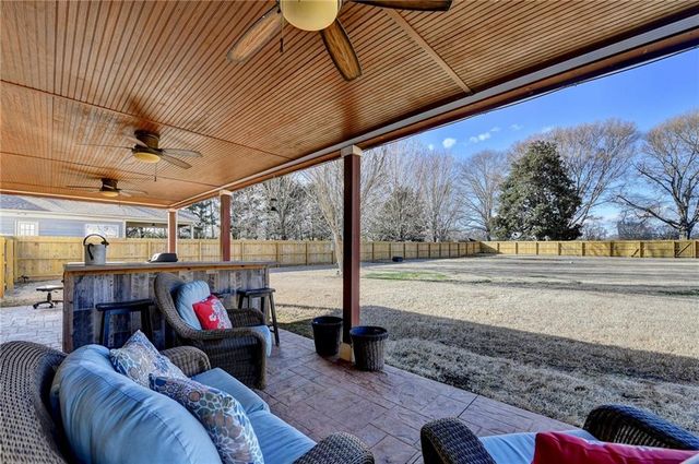 8415 Meadowgrove Lane, Gainesville, GA 30506