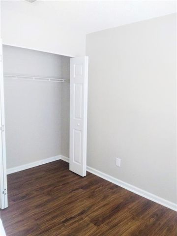 990 Forest Path, Stone Mountain, GA 30088