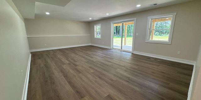 16229 148th Avenue, Spring Lake Twp, MI 49456