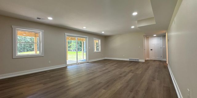 16229 148th Avenue, Spring Lake Twp, MI 49456