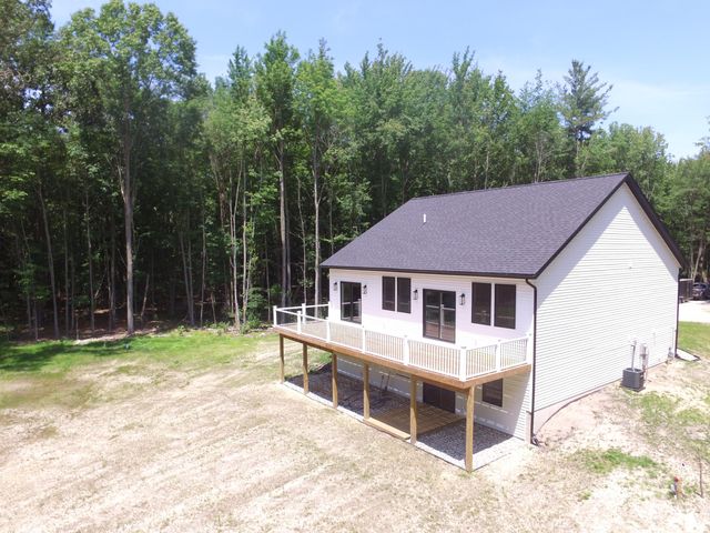 16229 148th Avenue, Spring Lake Twp, MI 49456