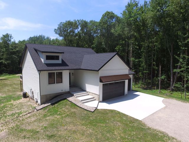 16229 148th Avenue, Spring Lake Twp, MI 49456