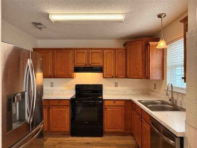 342 Cottonwood Creek Circle, Canton, GA 30114